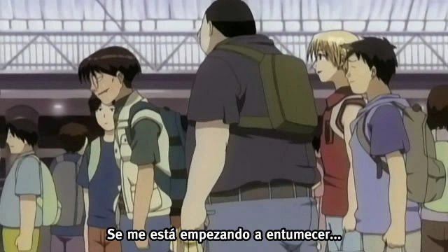 genshiken-haciendo-cola-en-una-convencion.webp