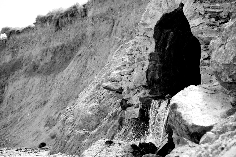 Although my companion couldn&rsquo;t hear them I was fully aware of the roars coming from the depths of that tunnel.