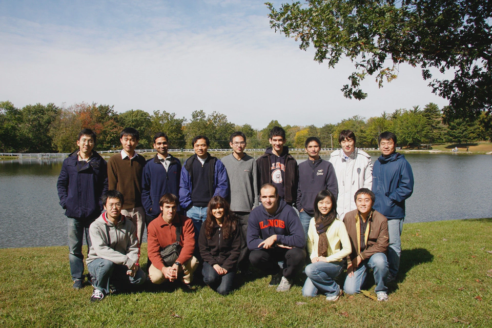  Foto del grupo. Sí, la universidad está en Estados Unidos.