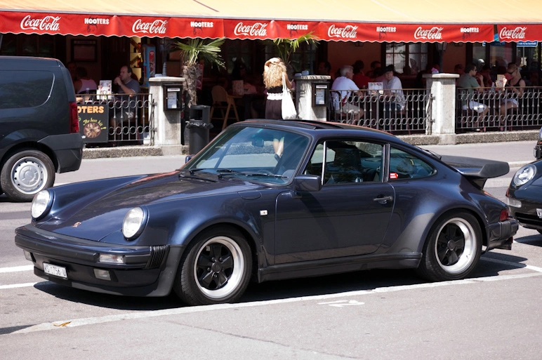 Porsche 911 Turbo.