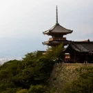 /attachments/trips/kyoto/templo-kiyomizu-dera-perfil_hu_df6e2914aec62afb.webp