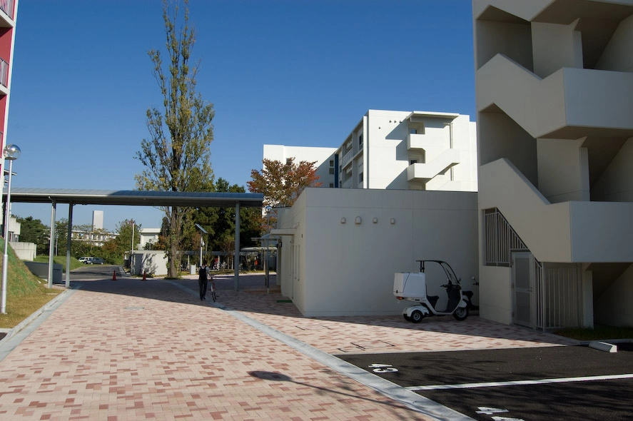 Volviendo a la residencia Sanjo.