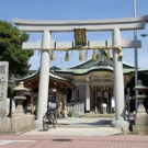 /attachments/trips/un-templo-sintoista-a-la-vuelta-de-la-esquina/shinto-temple-kita-tatsumi_hu_a90077e90f654812.webp